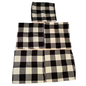 Set of 5 plaid pillow cases